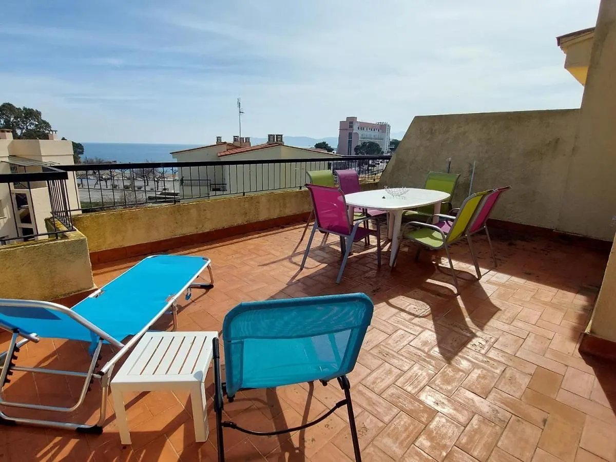 Magnifico Atico Amueblado Con Terraza A 2 Pasos De La Playa - Se Aceptan Mascotas - Es-170-23 Apartment Llanca