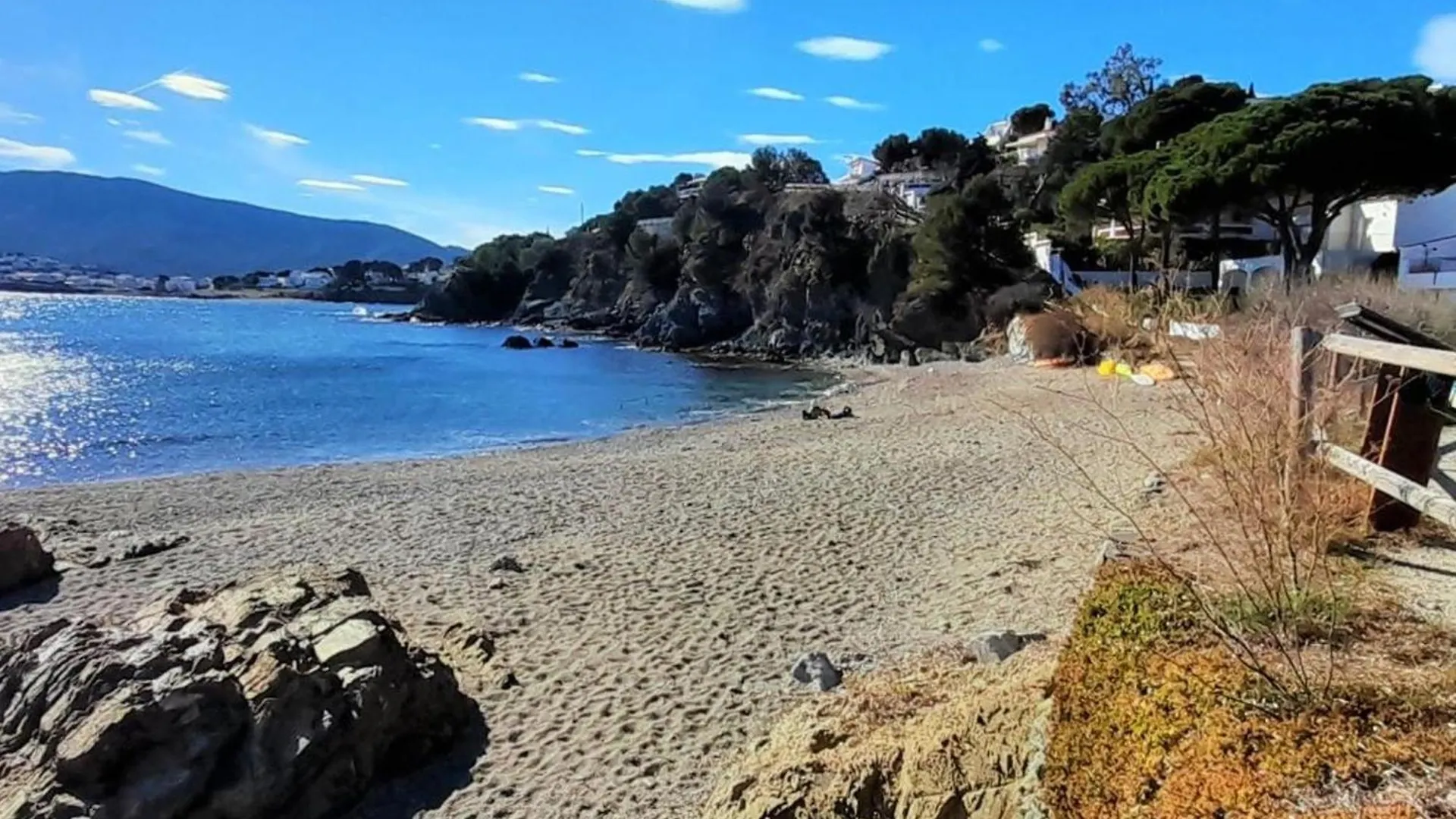 Magnifico Atico Amueblado Con Terraza A 2 Pasos De La Playa - Se Aceptan Mascotas - Es-170-23 Apartment Llanca